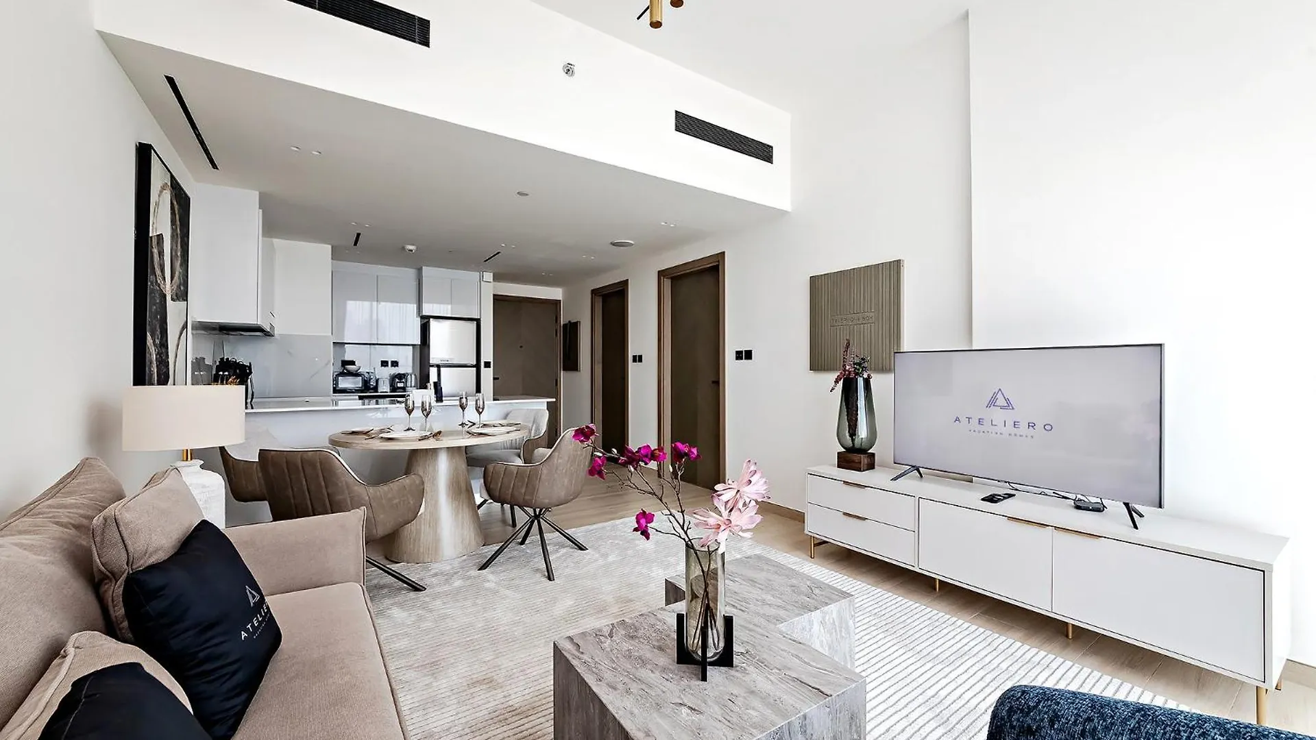 Stylish 1Br At Binghatti Corner Jvc Dubai 0*,