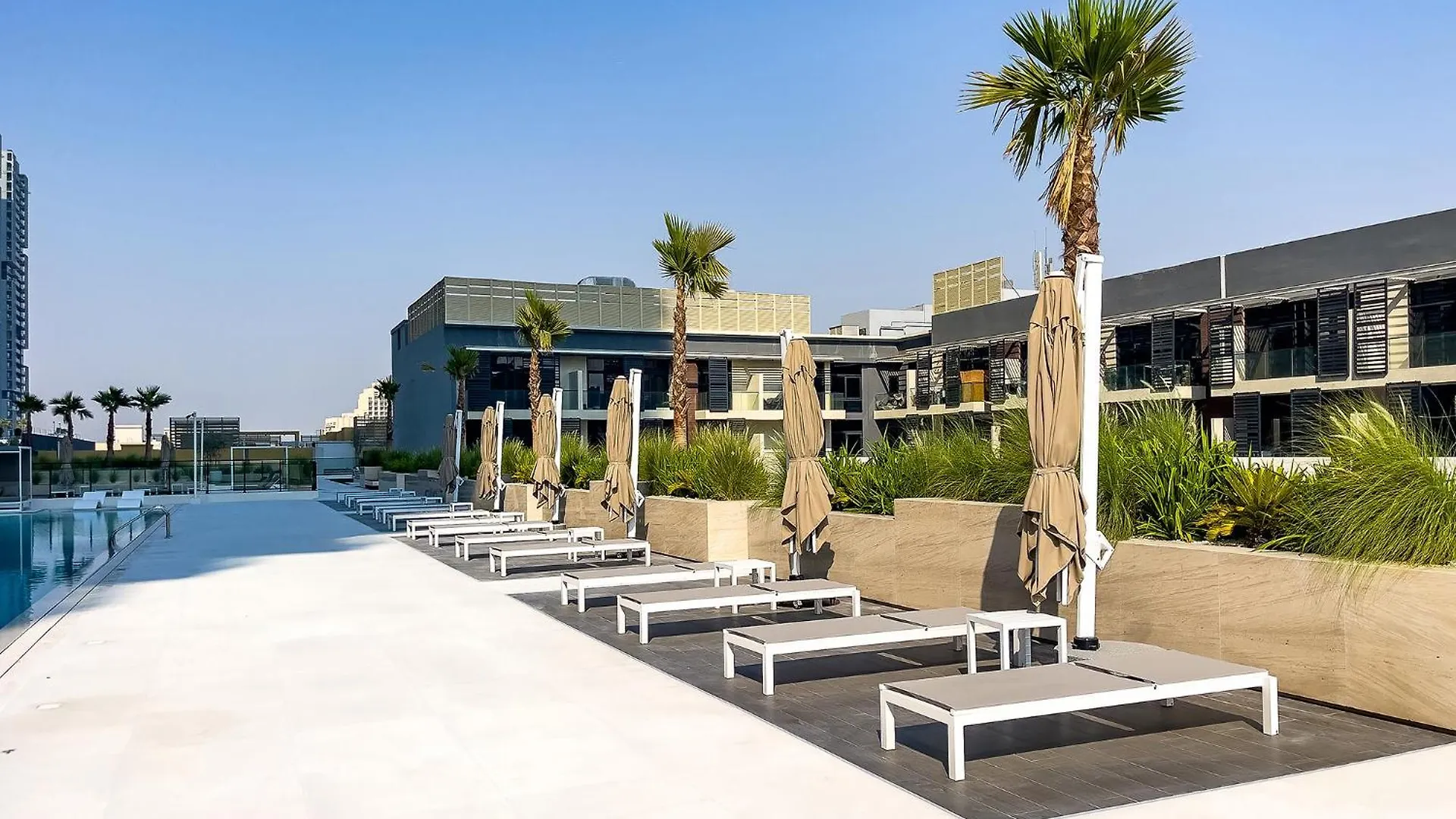 Stylish 1Br At Binghatti Corner Jvc Dubai 0*,